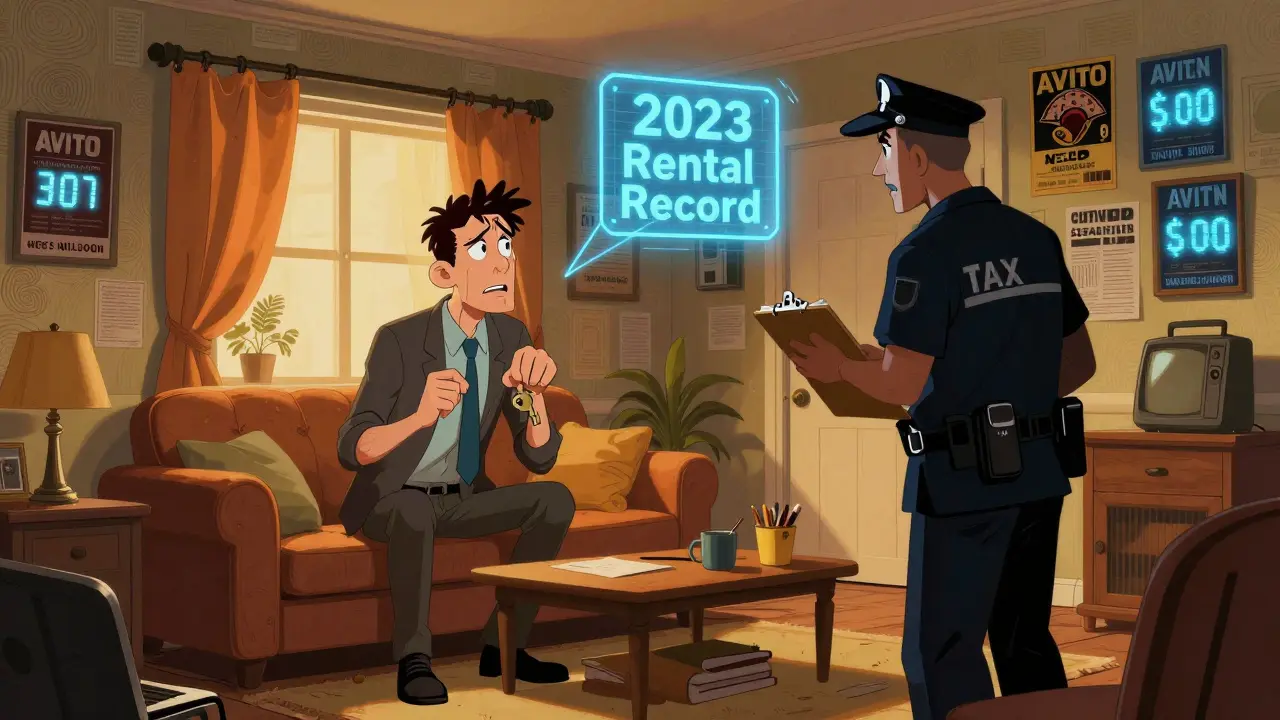 Налоговый инспектор в образе арендатора в квартире с цифровыми следами аренды.